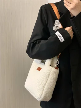 Sahte Kuzu Yün kadın Küçük Kova Çanta Kış Moda Bayanlar Peluş Omuz Crossbody Çanta Yumuşak Kürklü Çanta Kadın çanta