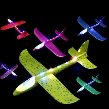 4 Adet / takım led ışık Köpük Uçak Çocuk Açık Oyuncak 48 cm Boy Büyük El Lansmanı Modeli Planör Uçak Ücretsiz Fly Uçak Oyunu oyuncaklar