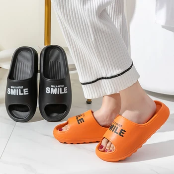 Kalın Platform Terlik Kadın Gülümseme Flip Flop Yaz Yumuşak Tabanlı Banyo Ev kaymaz Kapalı Sandalet EVA Terlik Erkekler Çift Ayakkabı