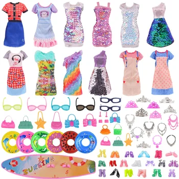 49 Ürün/Set Bebek Aksesuarları=5*oyuncak bebek giysileri Elbise+44*Bebek Aksesuarları Bebek Ayakkabı Çizme Kolye Gözlük Askıları vb Barbie