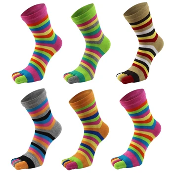 6 Pairs Kadınlar Pamuk Beş Parmak Ayak Bileği Çorap Gökkuşağı Renkli Çizgili Nefes Ayak Ayrılmış Orta Tüp Çorap Hediyeler