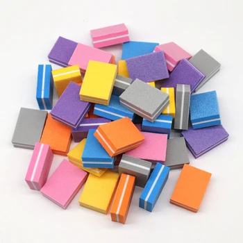 20/50 adet Mini Sünger tırnak törpüsü Blokları 100/180 Renkli Zımpara Parlatma Zımpara Tampon Şeritleri Çift taraflı Manikür alet takımı