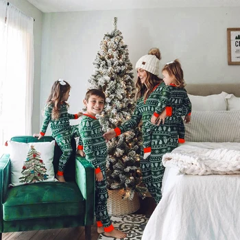 2022 Yeşil Çiftler Noel Pijama Aile Eşleştirme Kıyafetler Anne Çocuk Giysileri Noel Pijama Aile Giyim Seti 5