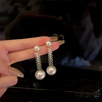Retro Buğday Kulak Metal Zincir inci küpeler kadınlar için Mizaç İnci Uzun Kolye 925 Gümüş İğne Küpe Takı