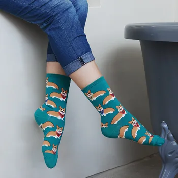 2022 Renkli Kadın Çorap Komik Muz Kedi Hayvan Desen Yaratıcı Bayanlar Yenilik Çorap Hediyeler için Sevimli Ekibi Pamuk