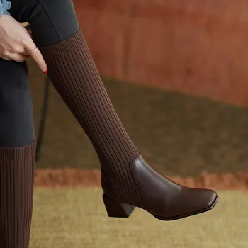 Kadın Diz Yüksek Çorap Çizmeler 2022 Yeni Moda Örgü Streç Kumaş PU Dikiş Uzun Çizmeler Kadın Kare Ayak Yüksek Topuklu