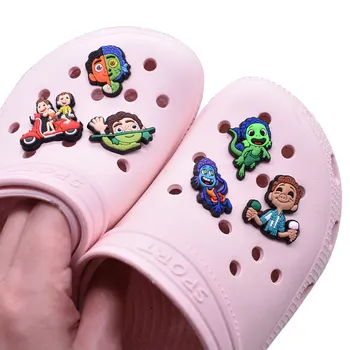 Tek Satış 1 adet Disney Karikatür Luca PVC ayakkabı tokası Anime Çevre Oyuncak Aksesuarları Çocuk Terlik Süslemeleri Ayakkabı Takılar